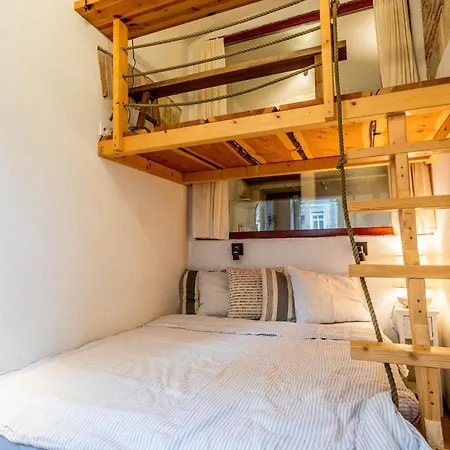 Historical Wine Pressburg