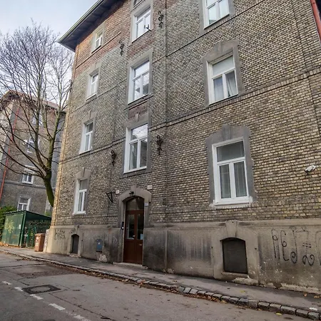 Historical Wine Apartamento Bratislava